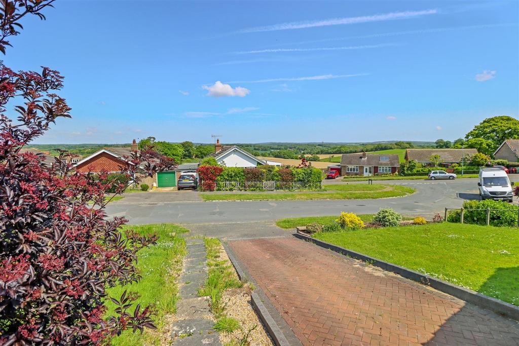 Hurst Lane, Herstmonceux, Hailsham 2 bed detached bungalow for sale £