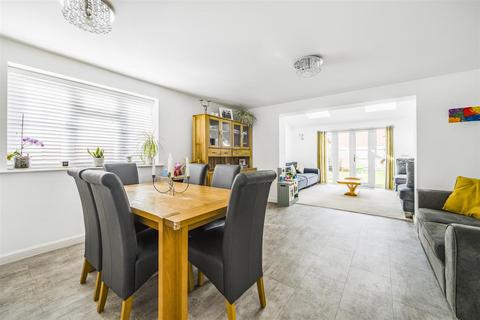 52 Bunyard Way, Allington, Maidstone, ME16 0BD
