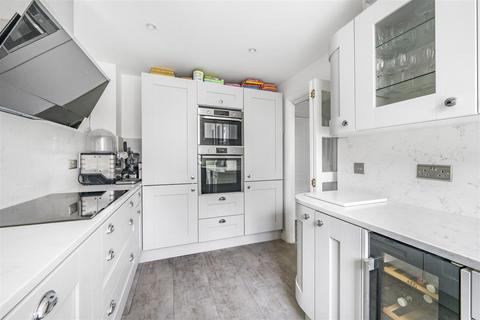 52 Bunyard Way, Allington, Maidstone, ME16 0BD