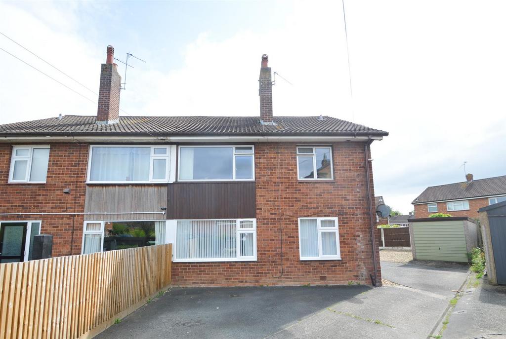 Combermere Drive, Mount Pleasant, Shrewsbury 2 bed apartment £130,000
