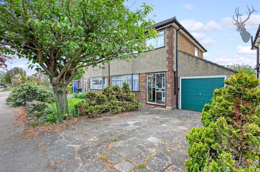 Woodland Way, Theydon Bois, 3 bed semidetached house for sale £900,000