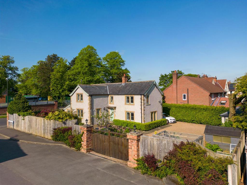 Inkerman Cottages, Ashgate Road... 4 bed detached house for sale £549,950