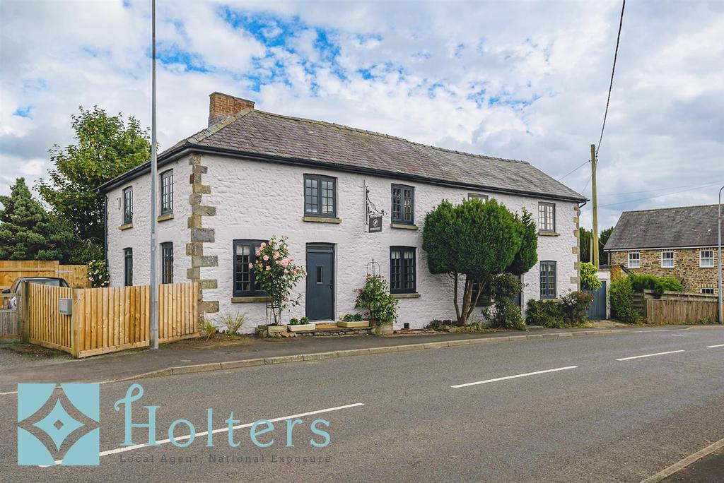 NewbridgeOnWye, Llandrindod Wells, LD1 4 bed detached house for sale