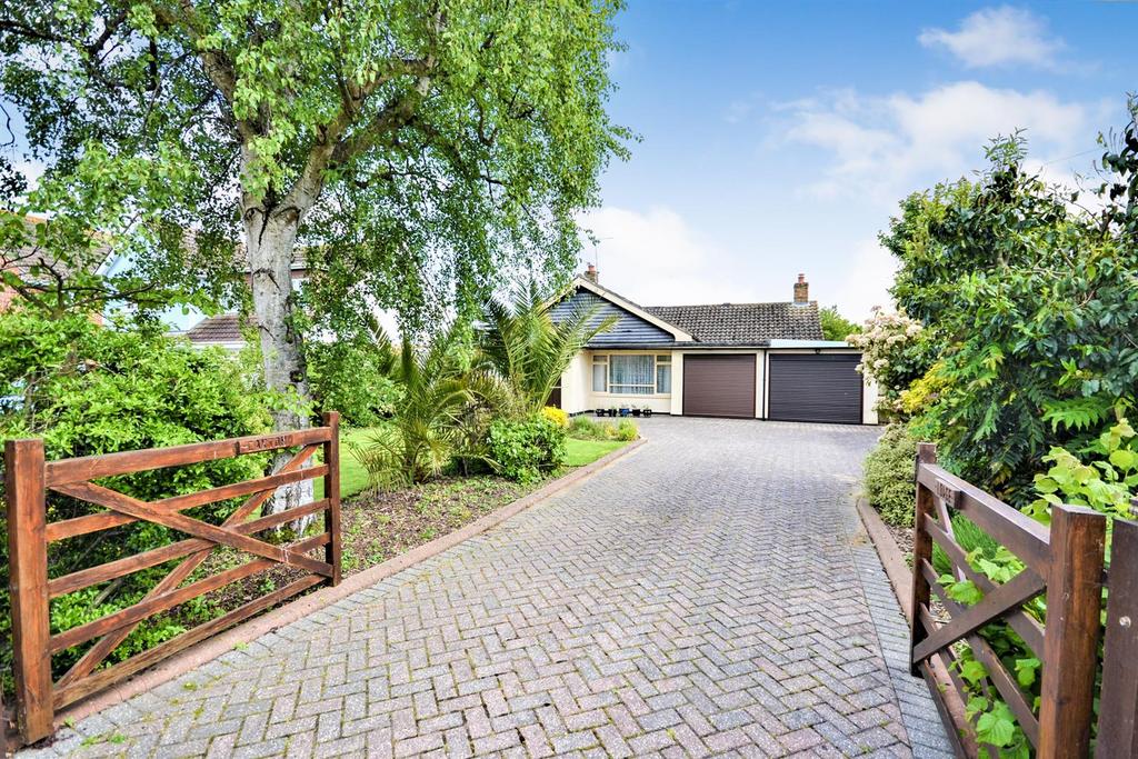 Imperial Avenue, Mayland 4 bed bungalow for sale £475,000