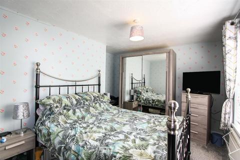 23 Cover Drive, Darfield, Barnsley, S73 9HE