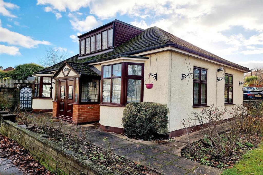 Side elevation of property:
