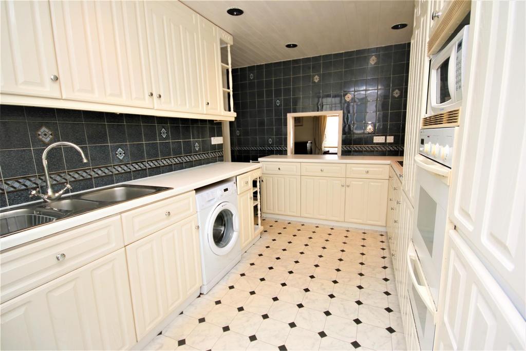 Fitted kitchen: pic. 1