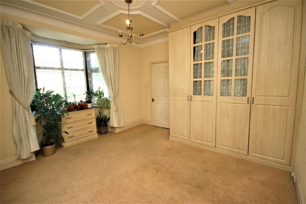 Bedroom 1: pic. 2