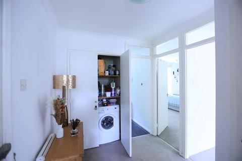 1 Faro Close, Bromley, BR1 2RR