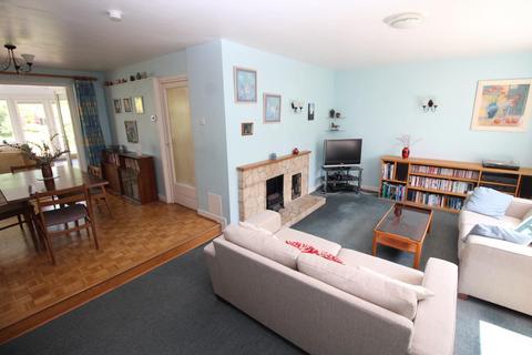 6 Blakes Road, Thornbury, Bristol, BS35 2JB