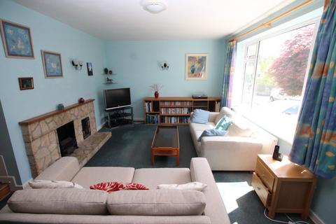 6 Blakes Road, Thornbury, Bristol, BS35 2JB