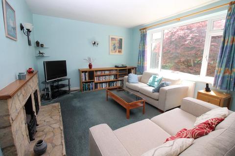 6 Blakes Road, Thornbury, Bristol, BS35 2JB