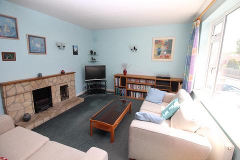 6 Blakes Road, Thornbury, Bristol, BS35 2JB