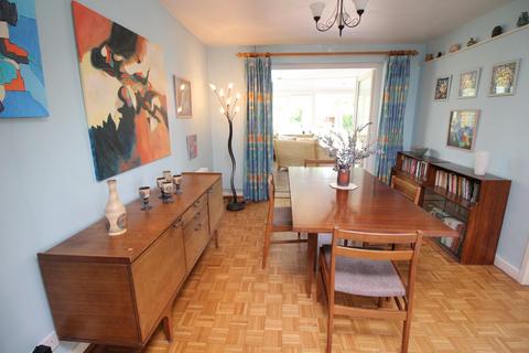 6 Blakes Road, Thornbury, Bristol, BS35 2JB