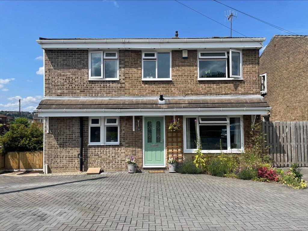 Carr Wood Gardens, Calverley, LS28 5UD 4 bed detached house for sale