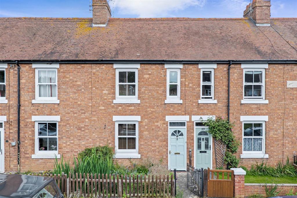 Willersey Road, Badsey 2 bed terraced house £255,000