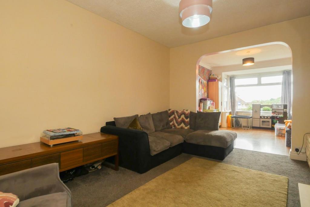 Sitting/dining room