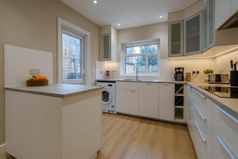 5 bedroom terraced house to rent - Norlington Road, London