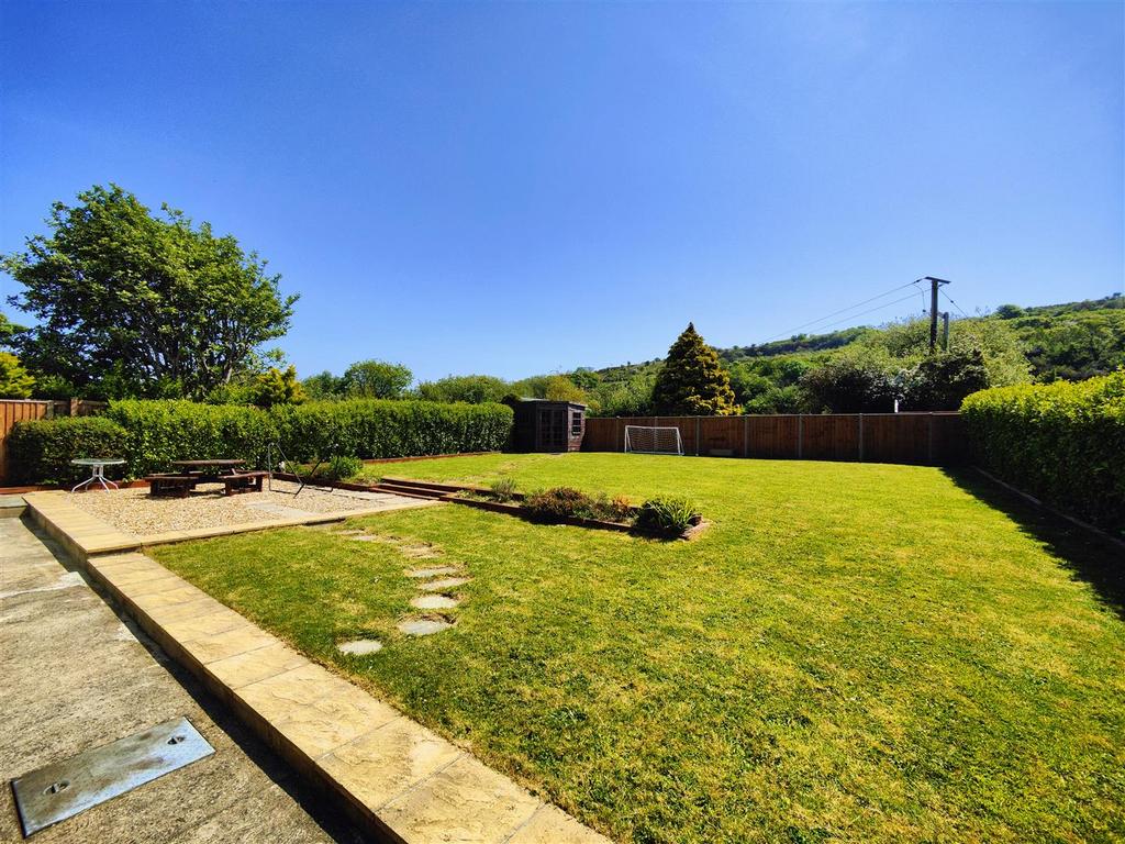 Dinas Cross, Newport 3 bed detached bungalow for sale £395,000