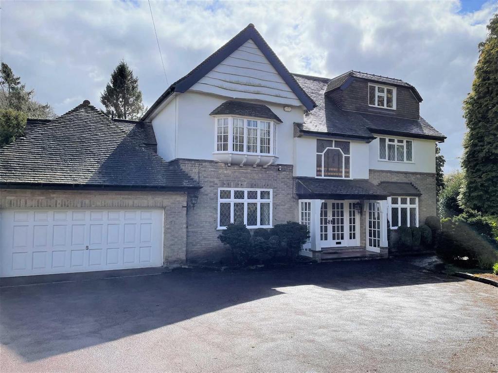 Norton Lane, Norton, Sheffield 5 bed detached house £3,000 pcm (£692 pw)
