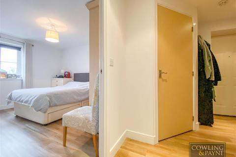 73 Bridge Road, Wickford, SS11 8NZ