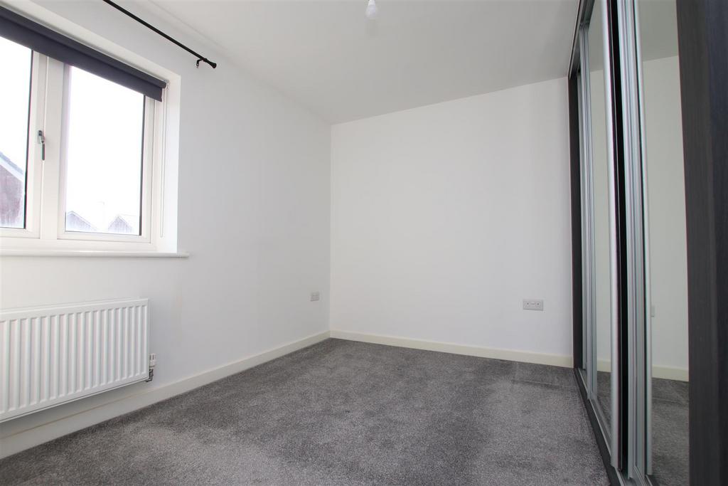 Bedroom 1.JPG