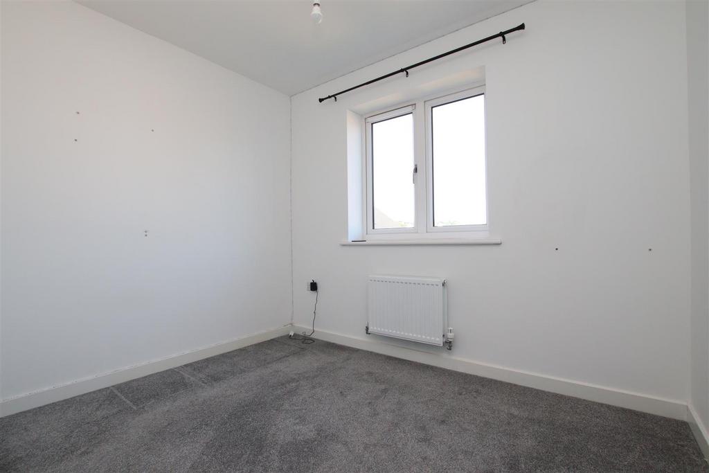 Bedroom 2.JPG