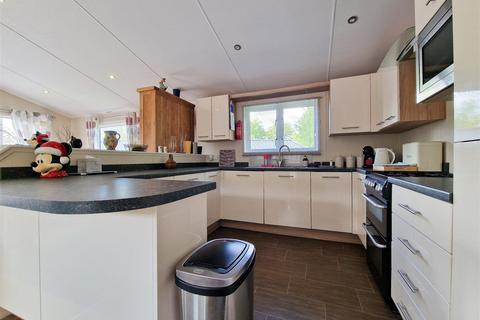 3 bedroom park home for sale - Axbridge Road, Cheddar