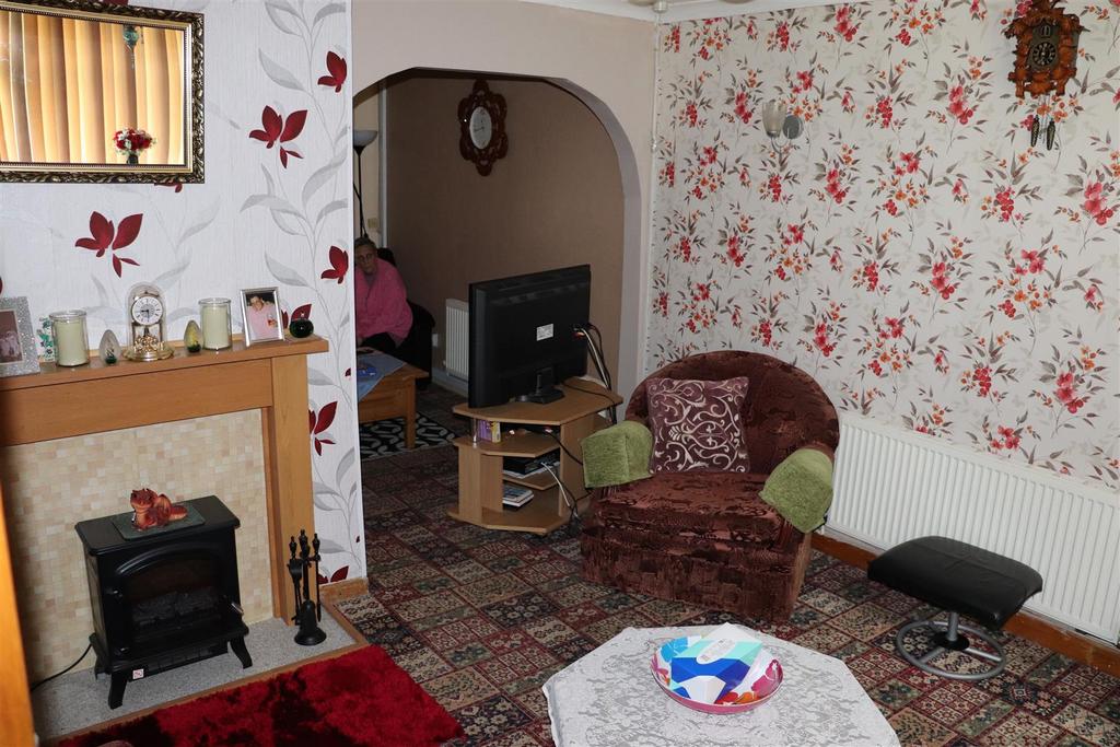 Kings Road, Rushall 3 bed townhouse £195,000