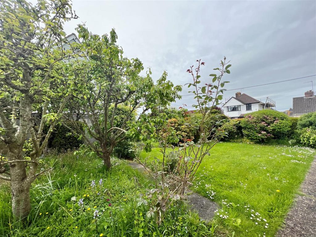 St. Johns Lane, Barnstaple 3 bed detached bungalow £399,500