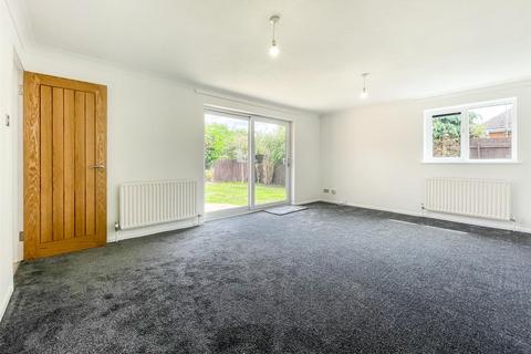 6 Russets, Chelmsford, CM2 8RD