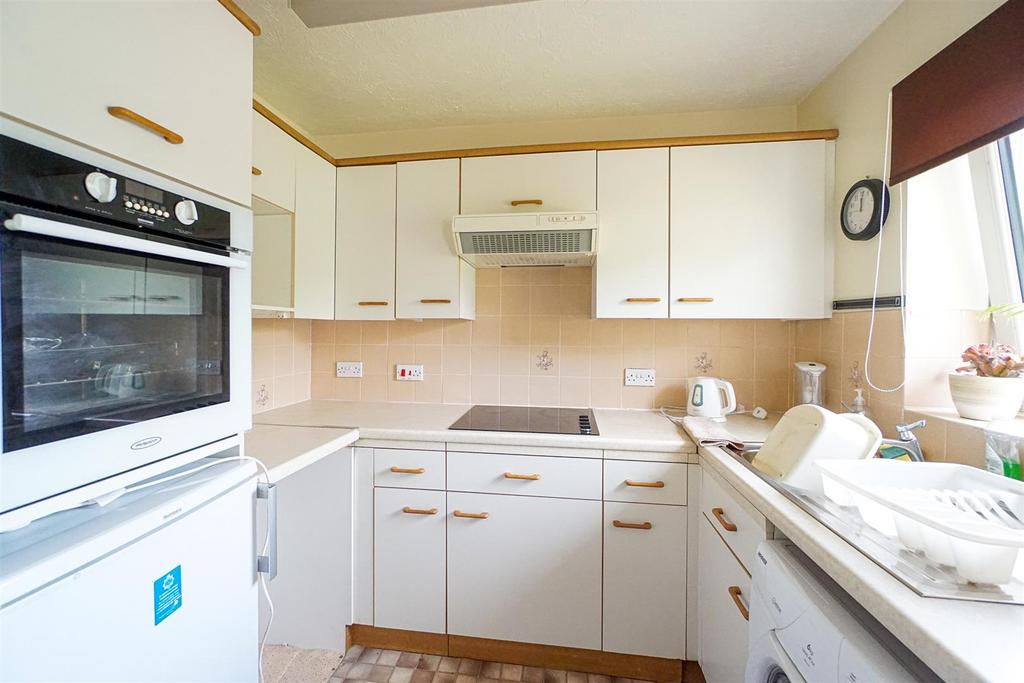 Verulam Place, St. LeonardsOnSea 2 bed retirement property for sale £195,000
