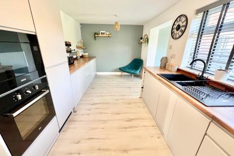 49 Barnes Hall Road, Burncross, Sheffield, S35 1RE