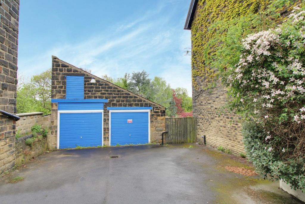 Driveway and Garages.jpg