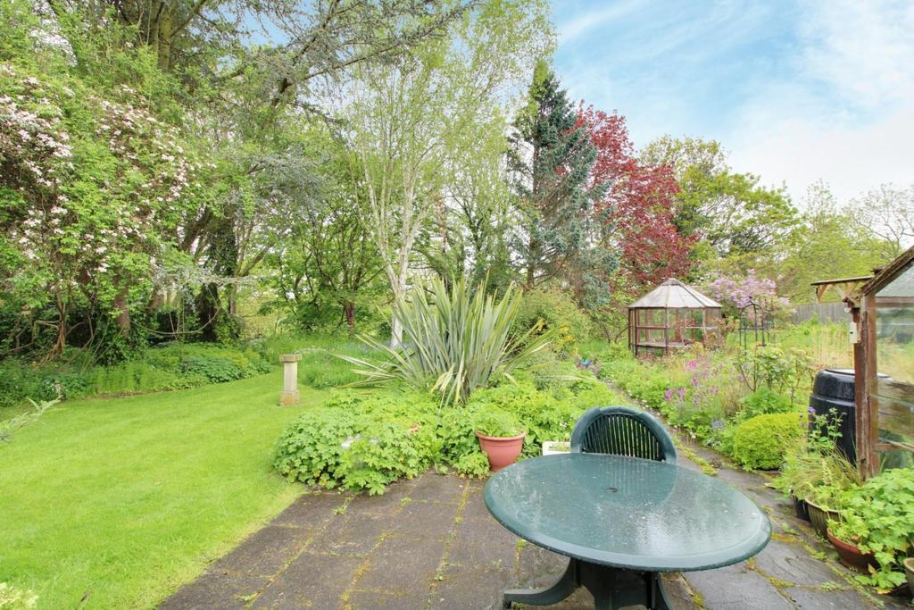 Garden Lower (1).jpg