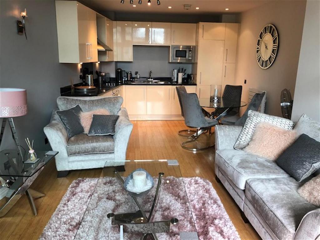 Century Buildings, St Marys... 2 bed apartment £1,500 pcm (£346 pw)