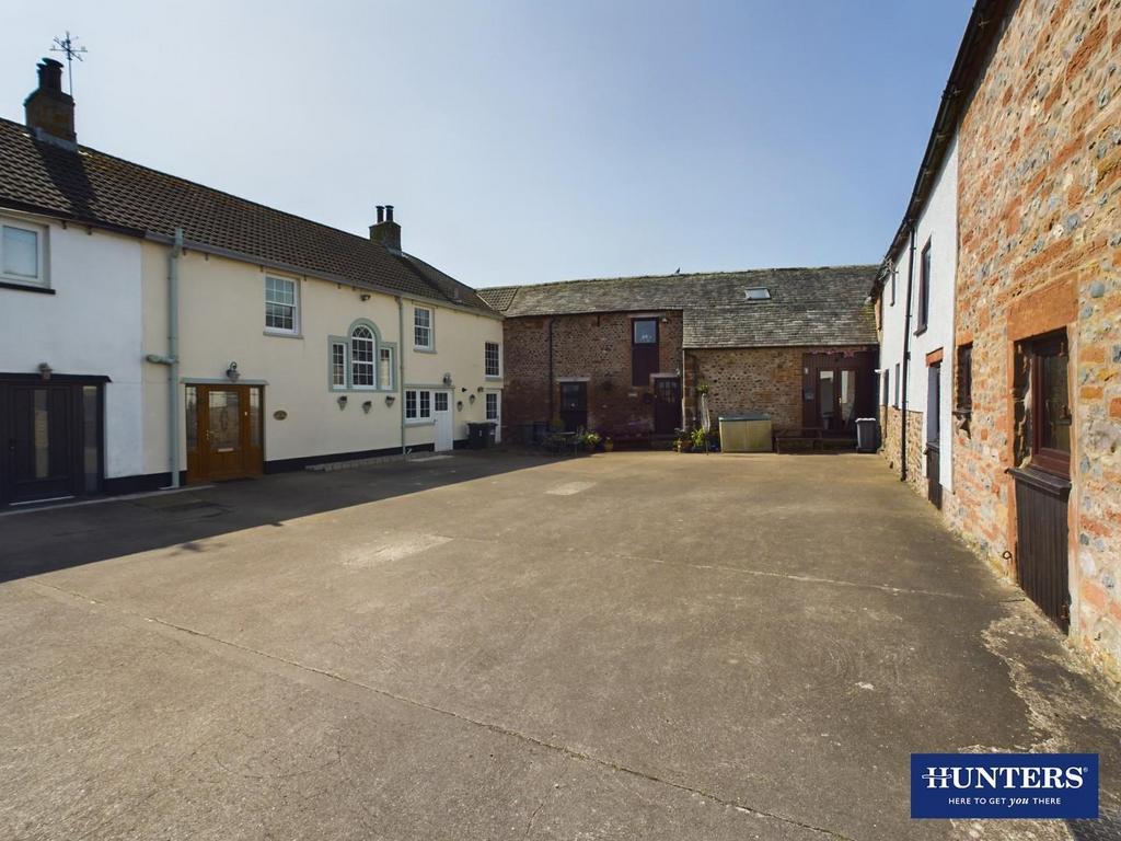 External - Shared Courtyard