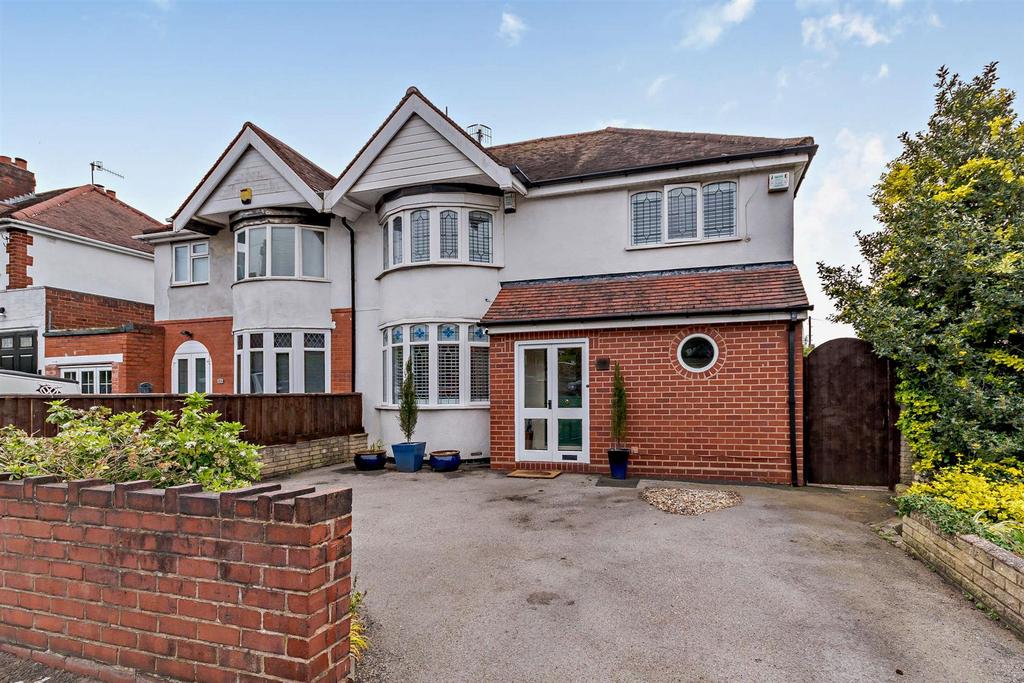 Collis Street, Amblecote, Stourbridge 3 bed semidetached house for