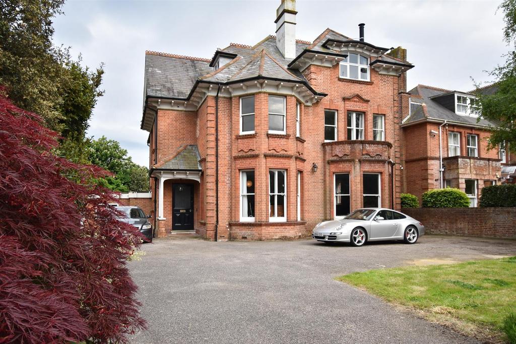 The Green, St. LeonardsOnSea 8 bed detached house for sale £1,000,000