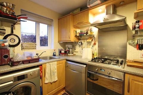3 bedroom semi-detached house to rent - Bassledene Road, Sheffield, S2 1JS