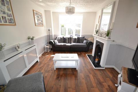 332 Heathway, Dagenham, RM10 8NJ