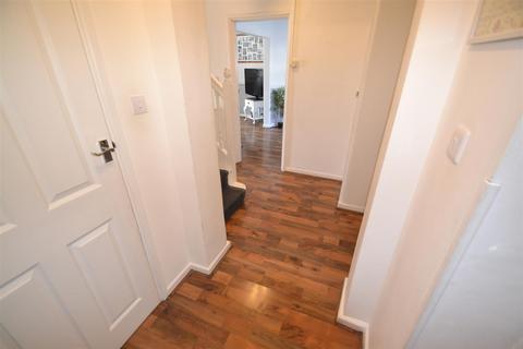 332 Heathway, Dagenham, RM10 8NJ