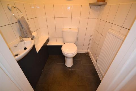 332 Heathway, Dagenham, RM10 8NJ