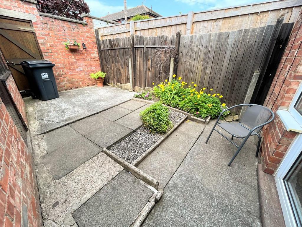 Rear courtyard