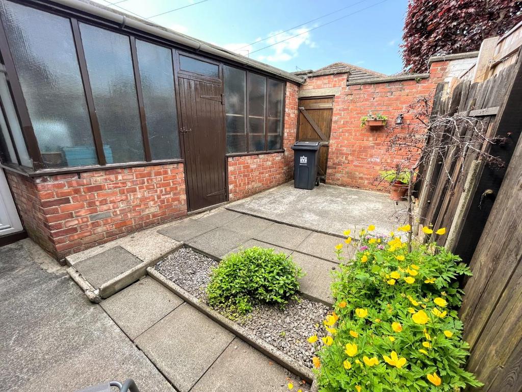 Rear courtyard
