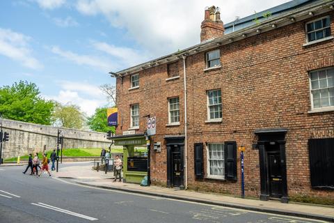 6 bedroom end of terrace house for sale - Rougier Street, York