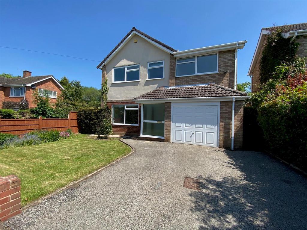 Charles Way, Malvern 4 bed detached house for sale £400,000