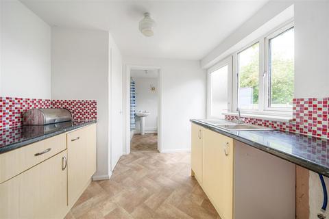 1 Chettles Close, Sharnbrook, Bedford, MK44 1NH
