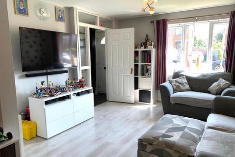 44 Beaumont Drive, Northampton, NN3 8PS