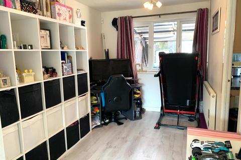 44 Beaumont Drive, Northampton, NN3 8PS